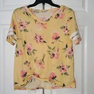 **FINAL CLEARANCE ** Wallflower Knot Hem Floral Short Sleeve Top